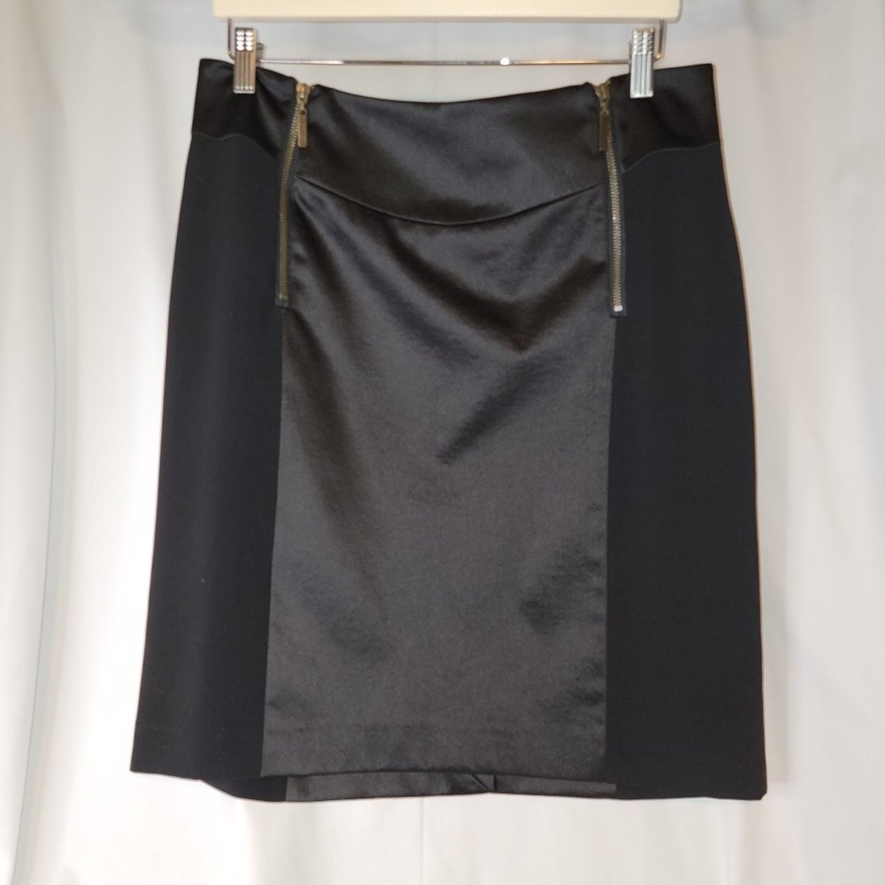 Kello Scandinavia Pencil Skirt - Black - One zipper on either hip - DK42/US Med